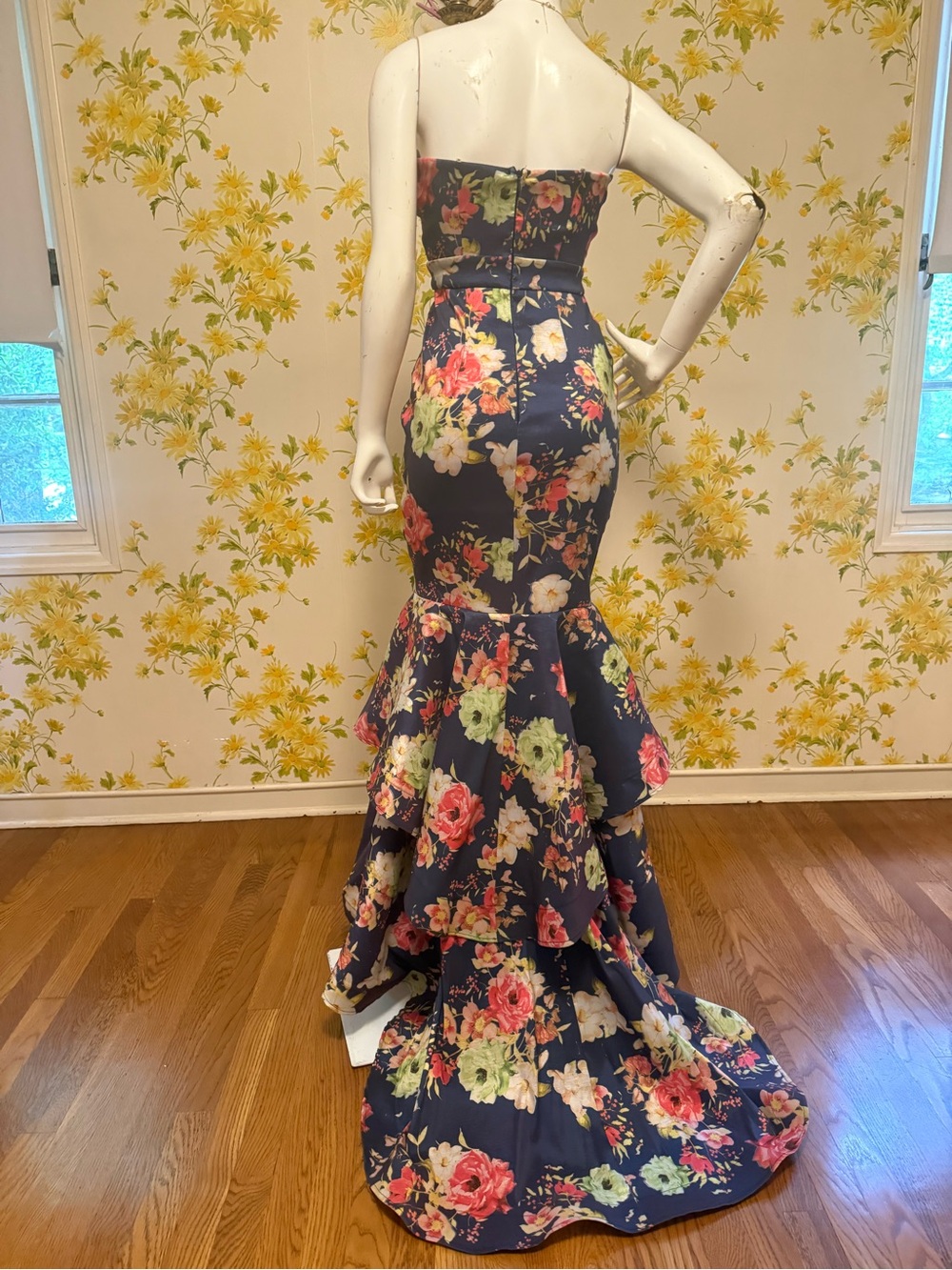 Floral Navy Mermaid Prom Dress with Ruffle Hem size M - Picture 6 of 9